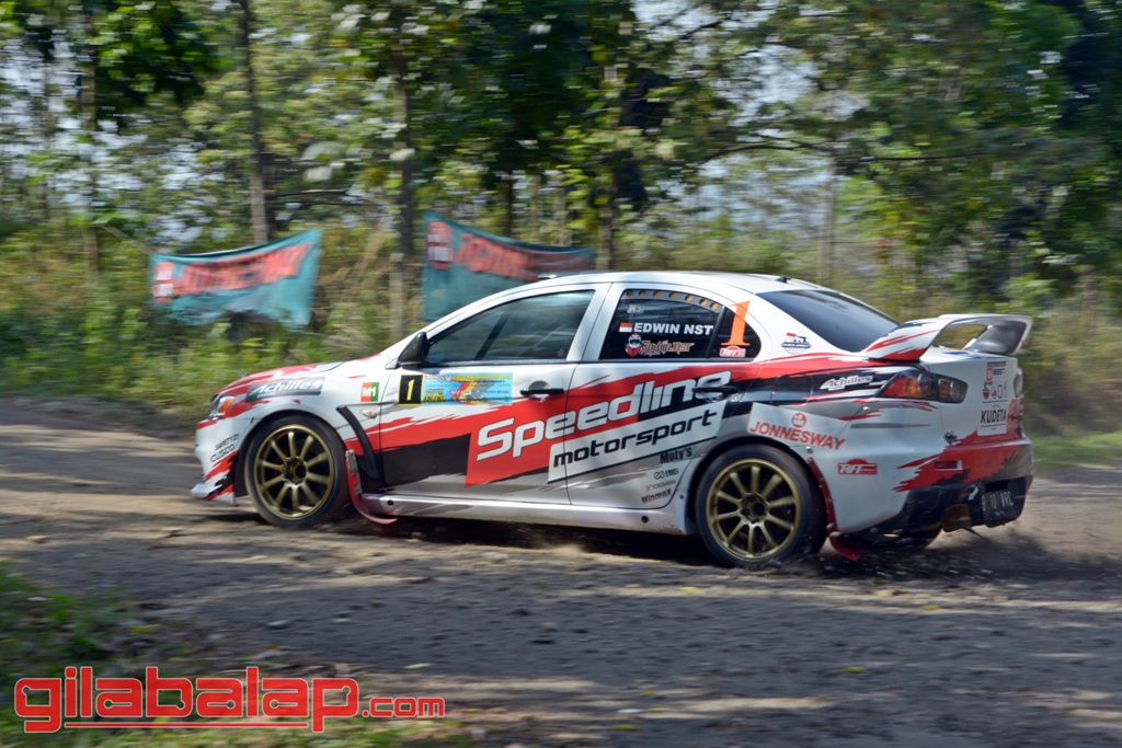 Rizal Sungkar Kukuhkan Diri Sebagai Raja Rally Tarmac Indonesia ...